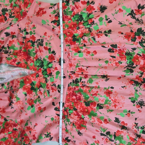 Tuckernuck Peony Meadows Crawford Dress - Picture 6 of 11